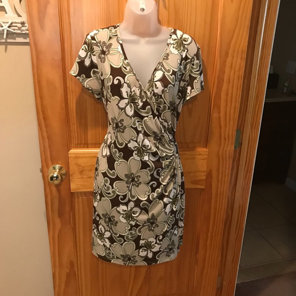 NorthStyle Dress - Picture 2 of 6